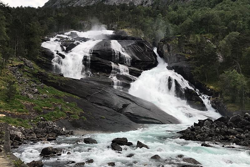 Водопад, Кинсарвик, Норвегия